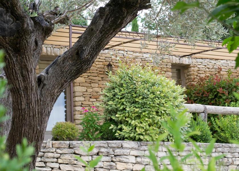 Provence - Alpes - Cote d'Azur Joucas entrance