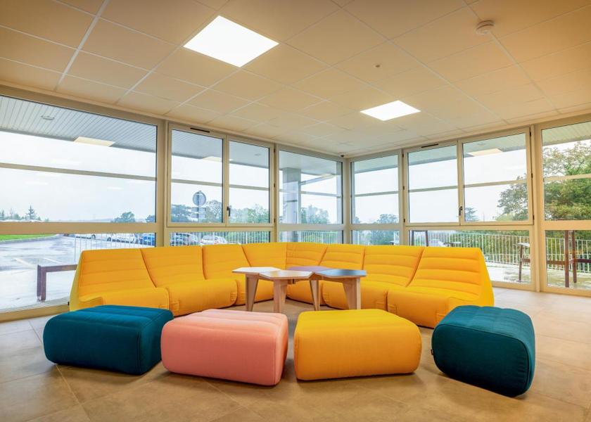 Nouvelle-Aquitaine La Couronne shared lounge/tv area