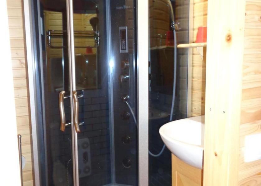 Pays de la Loire La Fleche Wooden Caravan