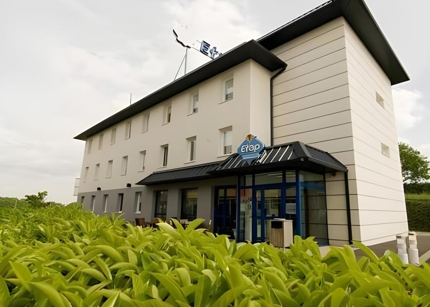 Brittany Langueux exterior view