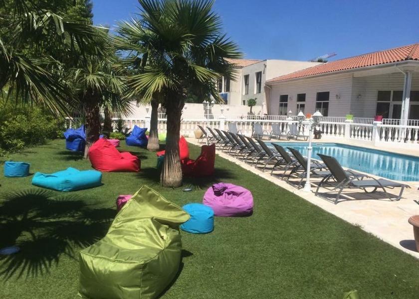 Occitanie Lattes garden