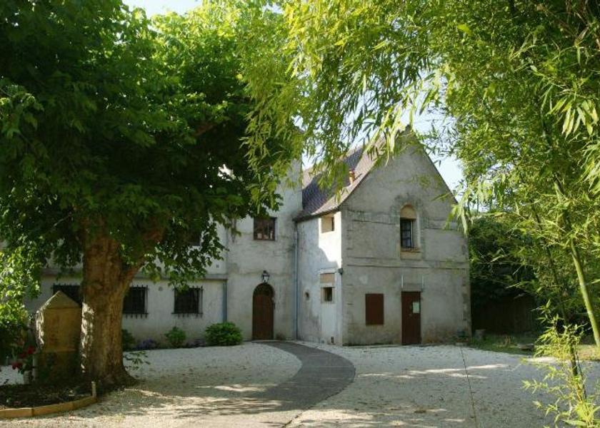 Nouvelle-Aquitaine Le Buisson-de-Cadouin Exterior view