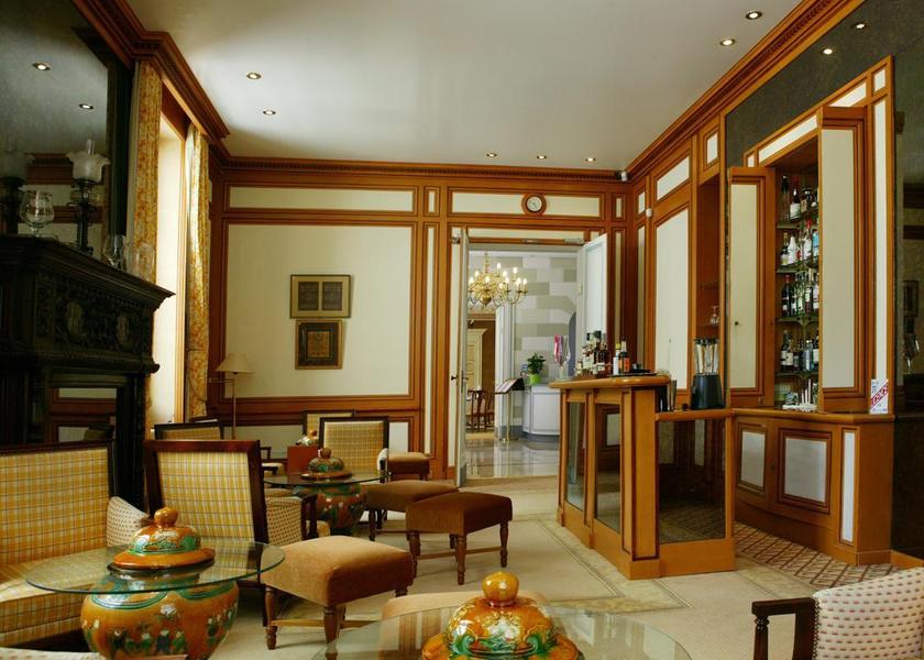 Nouvelle-Aquitaine Le Buisson-de-Cadouin Bar/lounge