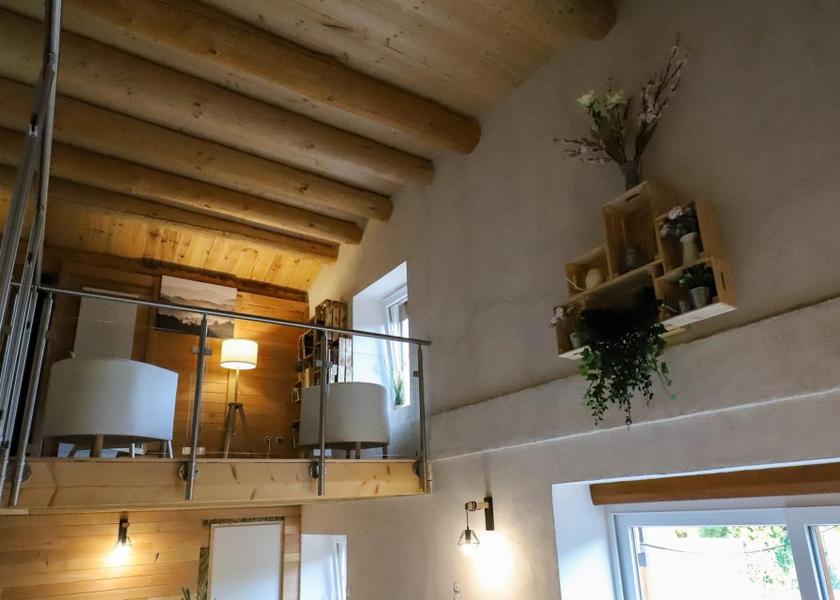 Grand Est Le Val-d'Ajol shared lounge/tv area