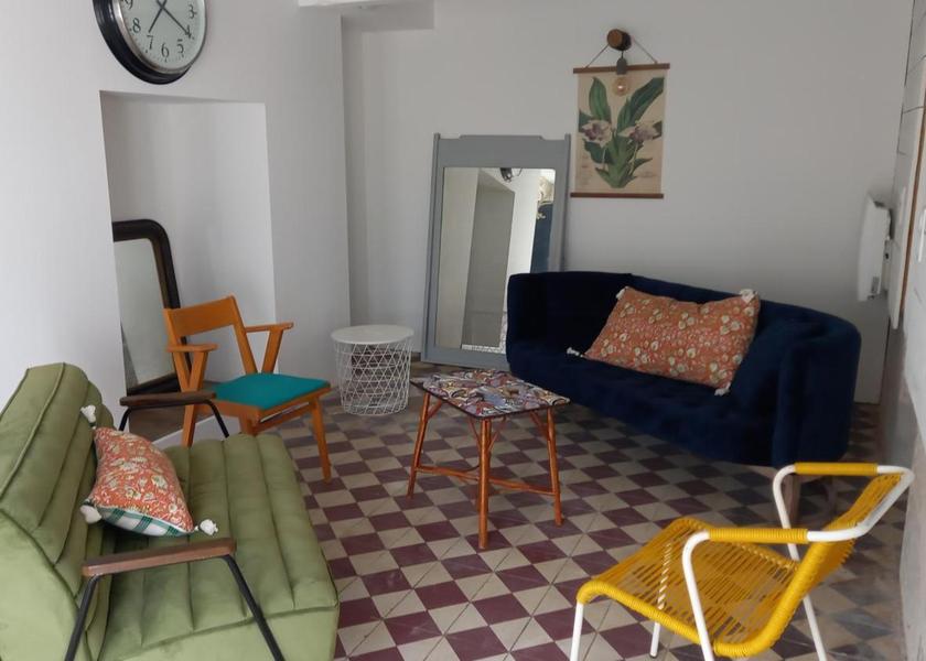 Pays de la Loire Les Ponts-de-Ce shared lounge/tv area