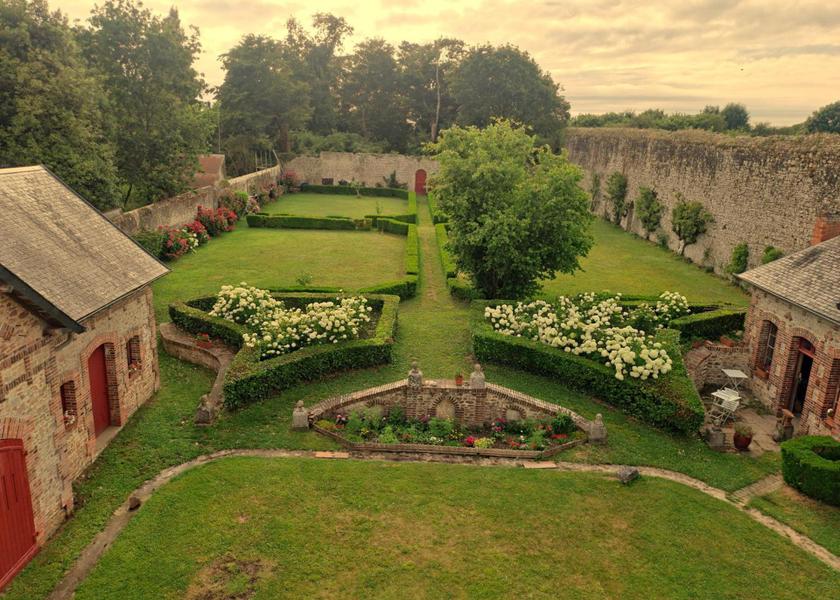 Normandy Lessay garden