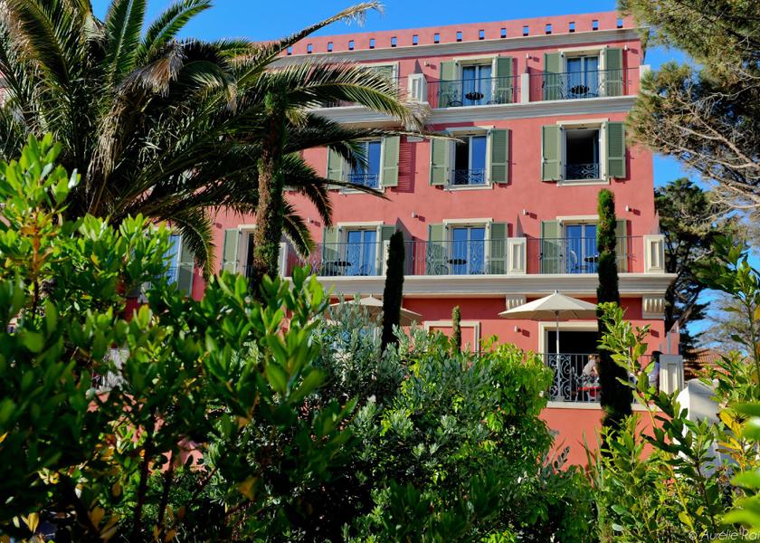 Corsica L'Ile-Rousse exterior view