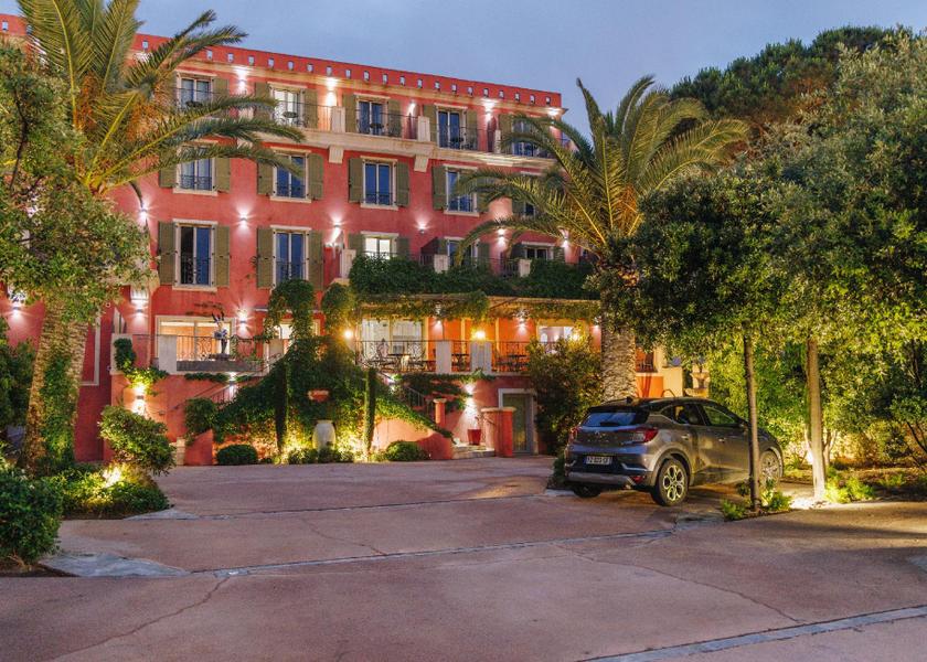 Corsica L'Ile-Rousse exterior view