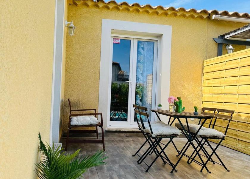 Provence - Alpes - Cote d'Azur L'Isle-sur-la-Sorgue facilities