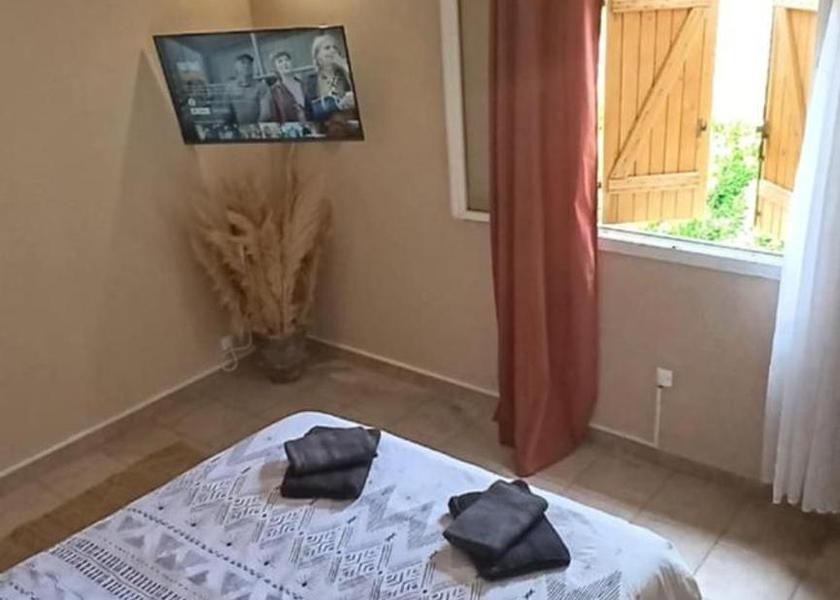 Corsica Lucciana Double Room with Private Bathroom