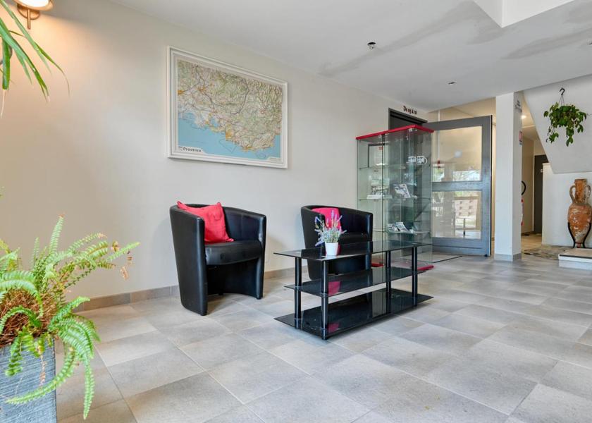 Provence-Alpes-Côte d'Azur Martigues lobby