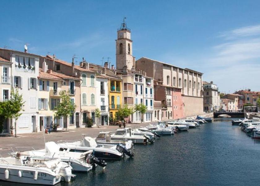 Provence-Alpes-Côte d'Azur Martigues Surrounding environment