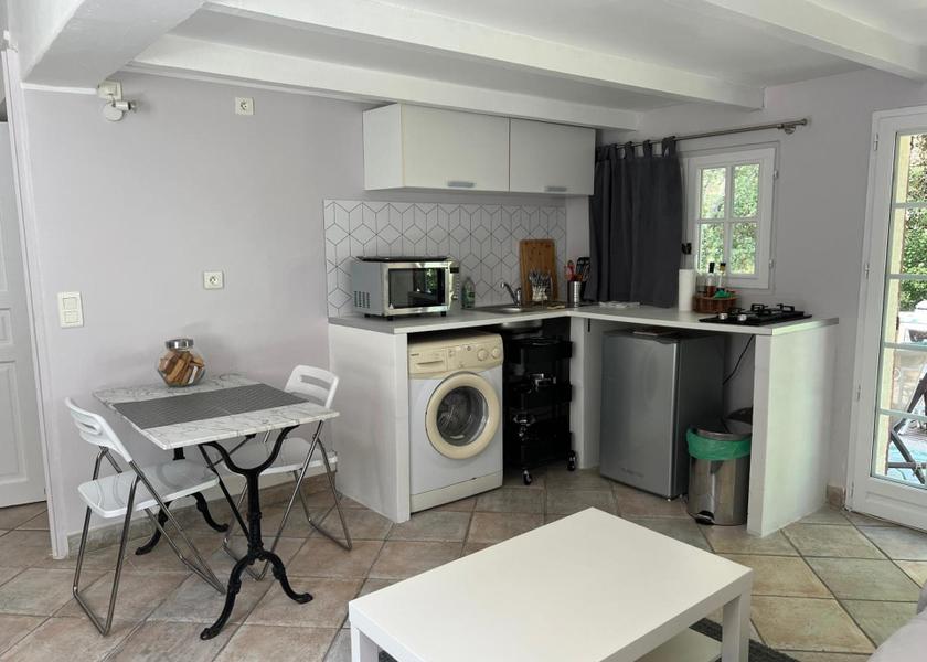 Provence - Alpes - Cote d'Azur Meyreuil Food & Dining