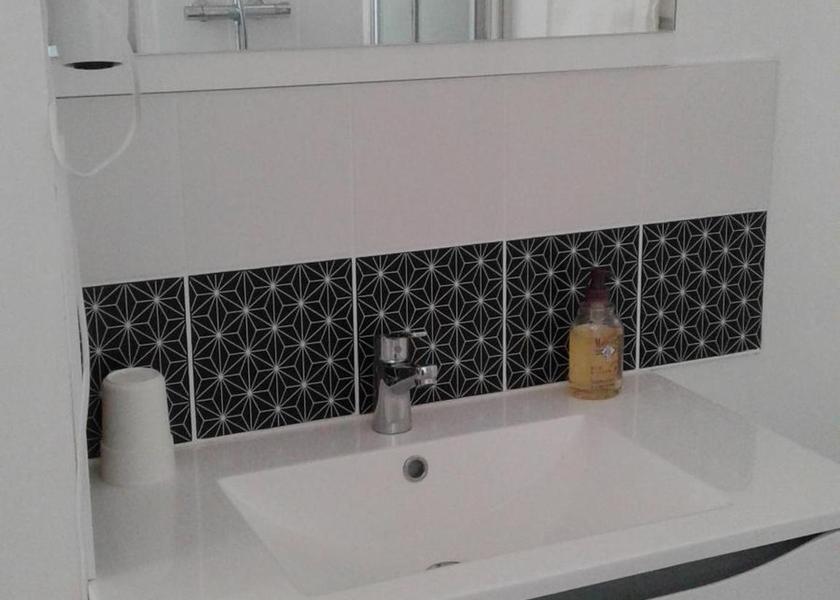 Occitanie Moissac Double Room with Private Bathroom