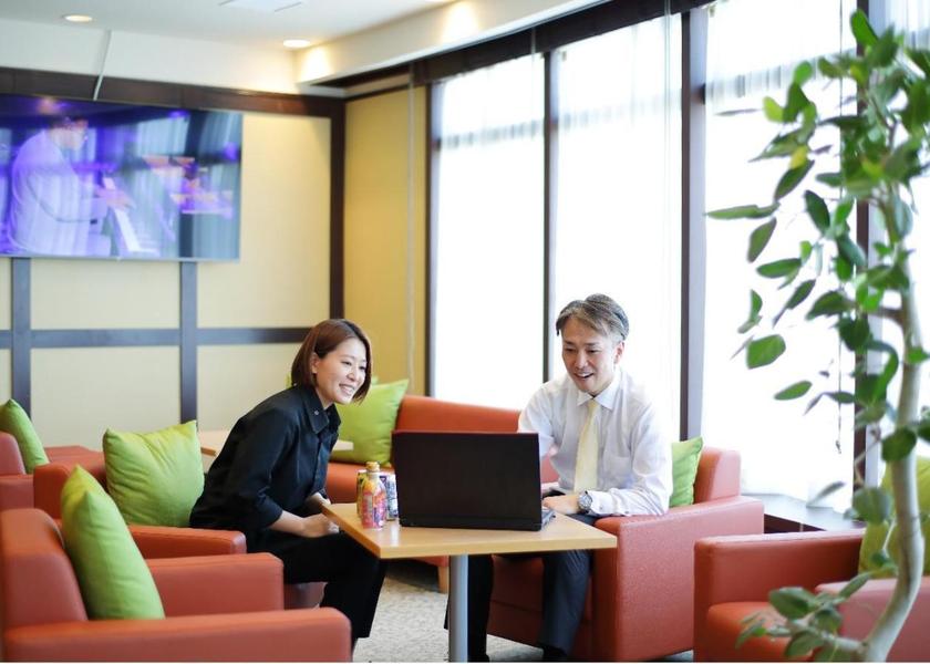 Kanagawa Kawasaki shared lounge/tv area