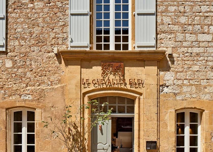 Nouvelle-Aquitaine Monpazier exterior view