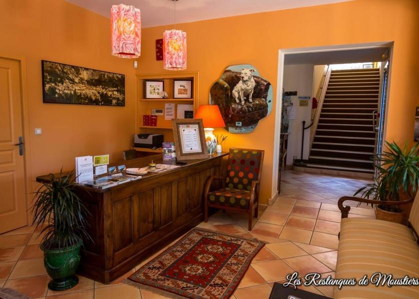 Provence-Alpes-Côte d'Azur Moustiers-Sainte-Marie lobby