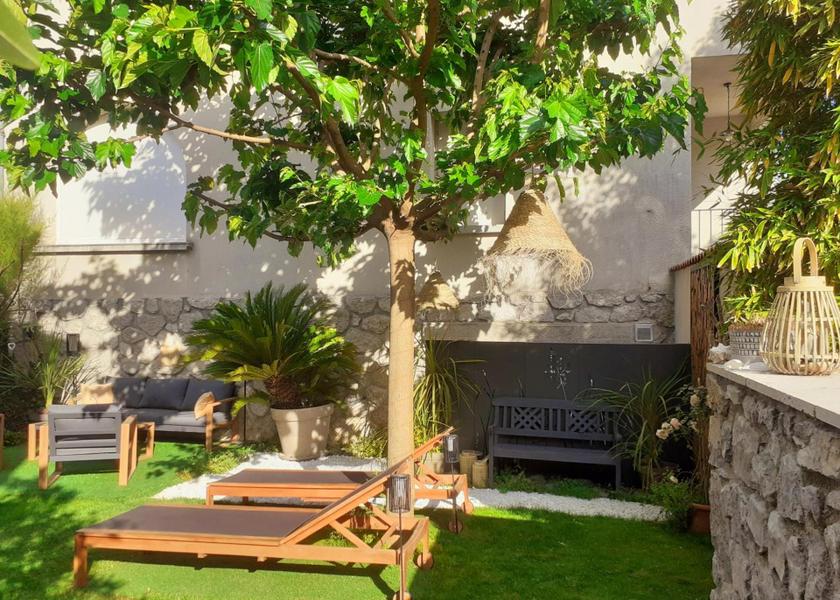 Auvergne-Rhone-Alpes Vallon-Pont-d'Arc 