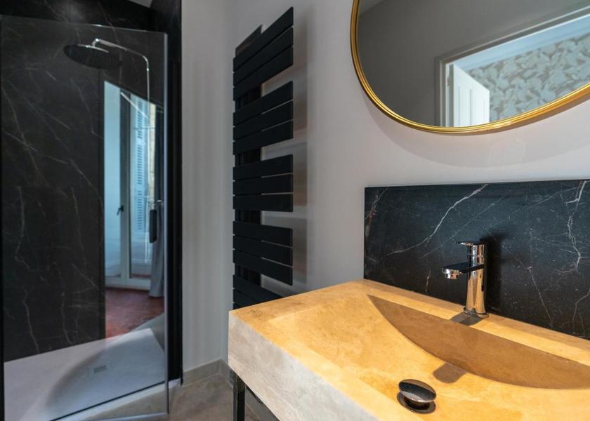 Occitanie Villeneuve-les-Avignon Double Room with Private Bathroom