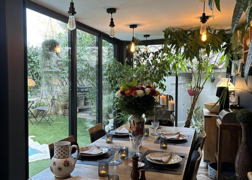 Occitanie Villeneuve-les-Avignon facilities