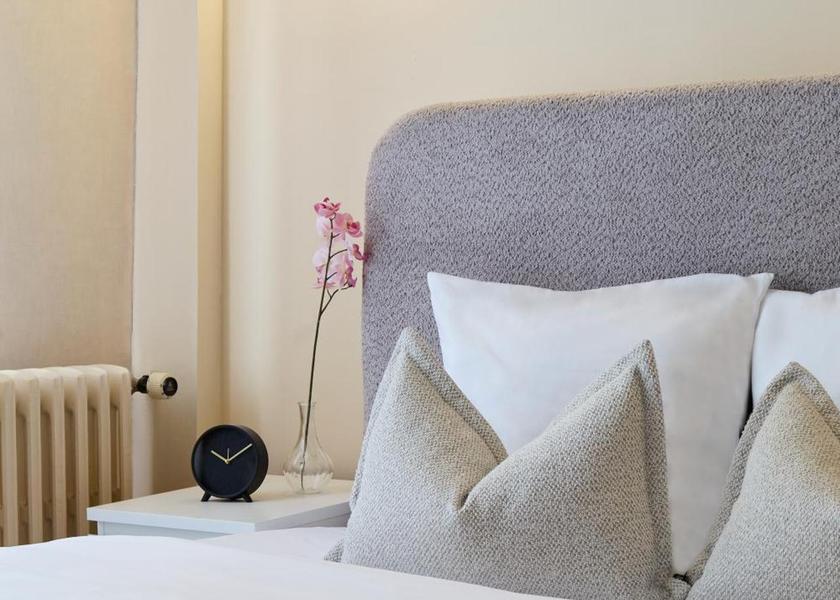 Ile-de-France Villeneuve-Saint-Georges Deluxe Queen Room