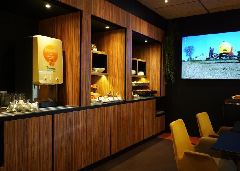 Auvergne-Rhône-Alpes Riom food and beverages
