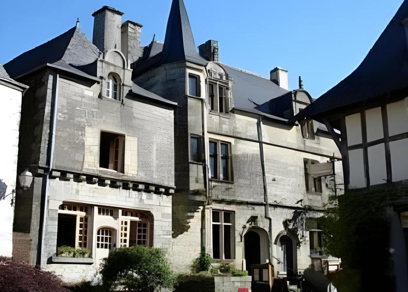 Brittany Rochefort-en-Terre exterior view