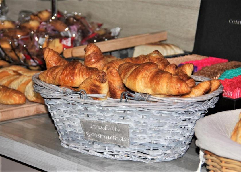 Grand Est Romilly-sur-Seine food and beverages