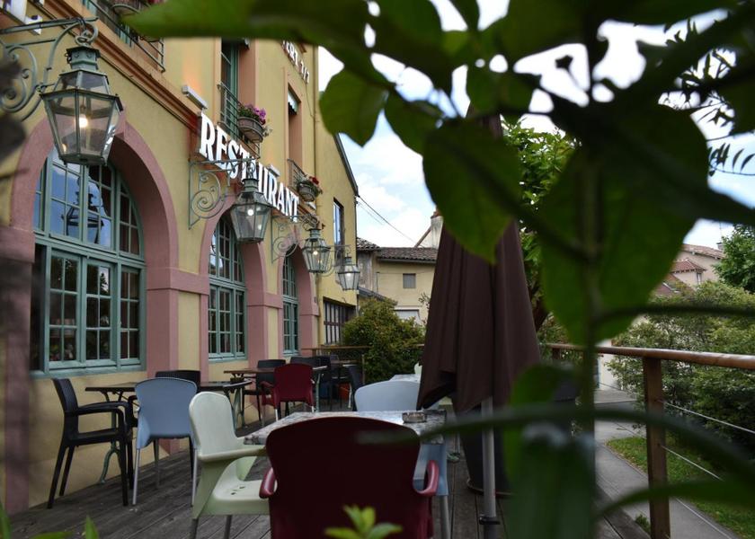 Bourgogne-Franche-Comte Tournus facilities
