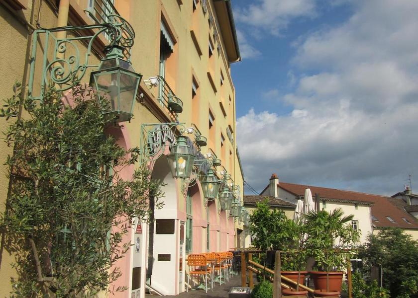 Bourgogne-Franche-Comte Tournus entrance