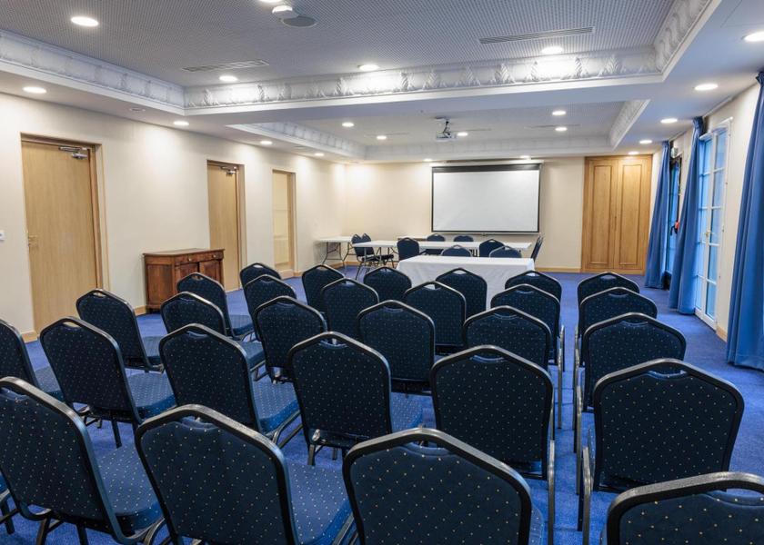 Île-de-France Saint-Cyr-l'Ecole meeting room / ballrooms