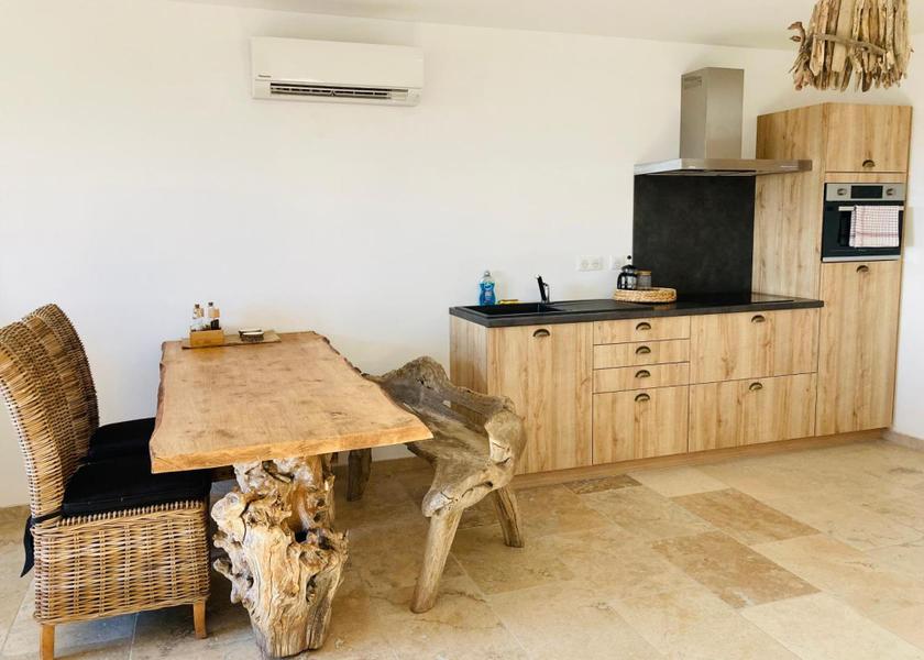 Provence-Alpes-Côte d'Azur Saintes-Maries-de-la-Mer kitchen