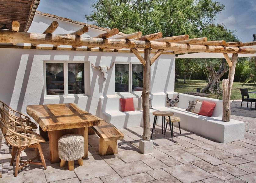 Provence-Alpes-Côte d'Azur Saintes-Maries-de-la-Mer Facilities