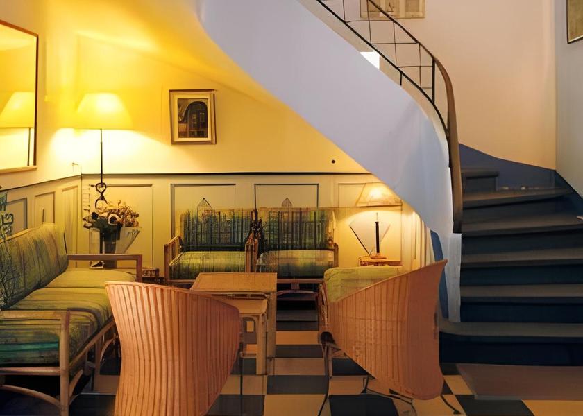 Provence-Alpes-Côte d'Azur Saintes-Maries-de-la-Mer lobby