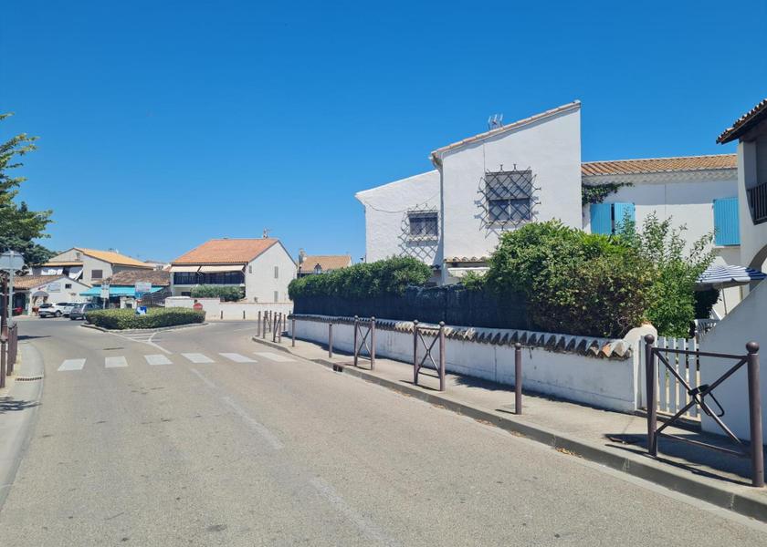 Provence-Alpes-Côte d'Azur Saintes-Maries-de-la-Mer entrance