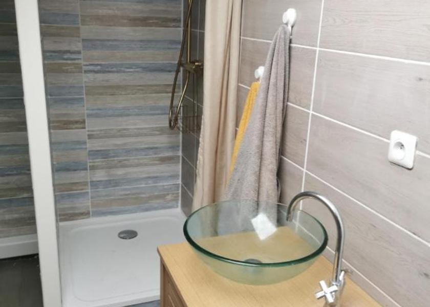 Centre-Loire Valley Saint-Cyr-en-Val bathroom