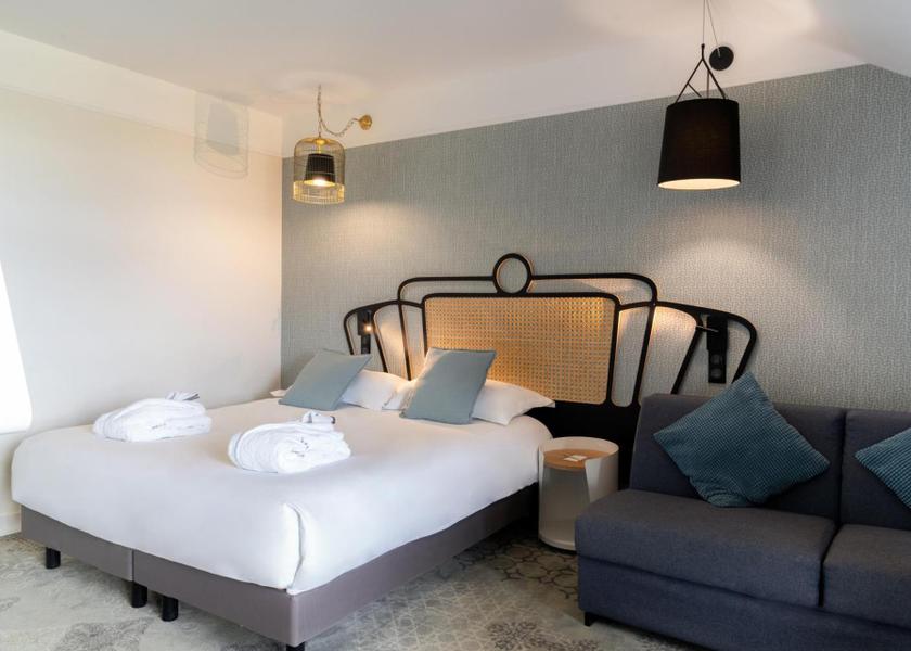 Centre-Loire Valley Saint-Cyr-en-Val Privilege Triple Room with Terrace