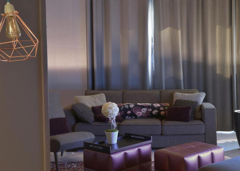 Nouvelle-Aquitaine Saint-Junien Shared lounge/TV area
