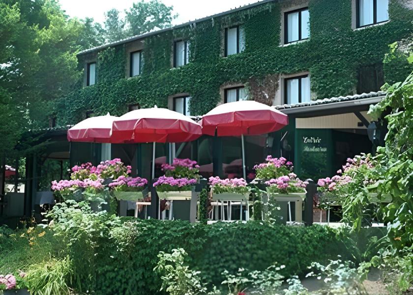 Nouvelle-Aquitaine Saint-Junien Exterior view