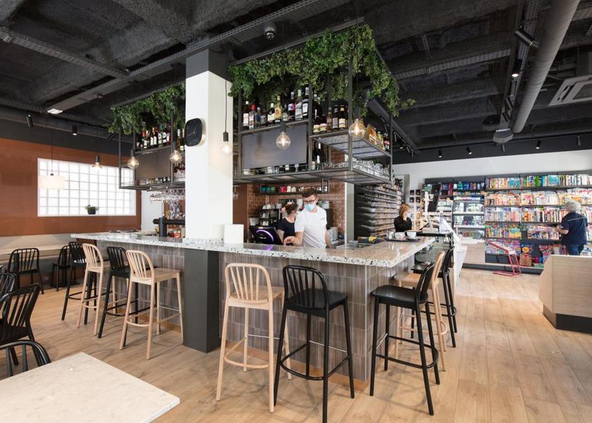 Nouvelle-Aquitaine Saint-Junien bar/lounge