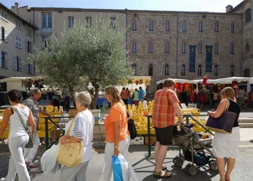 Provence - Alpes - Cote d'Azur Saint-Maximin-la-Sainte-Baume attractions