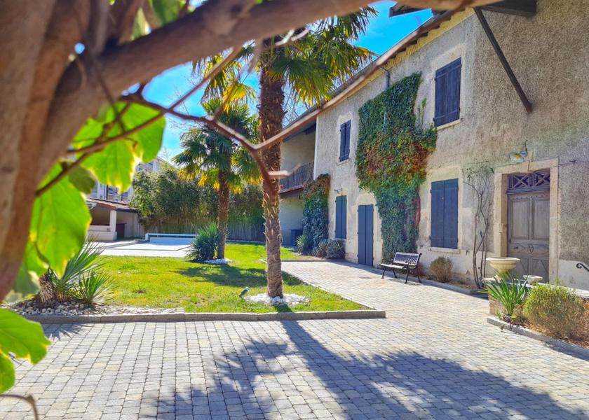 Auvergne-Rhone-Alpes Saint-Priest 