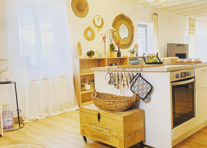 Provence-Alpes-Côte d'Azur Saint-Saturnin-les-Apt kitchen