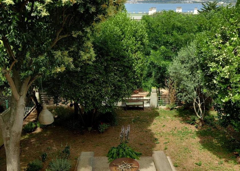 Occitanie Sète garden
