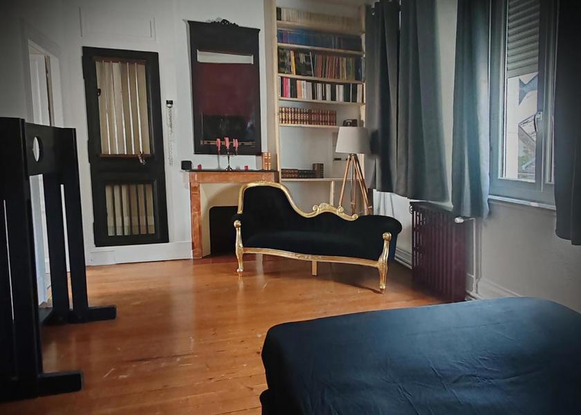 Normandy Bolbec One-Bedroom Apartment - Non-Smoking