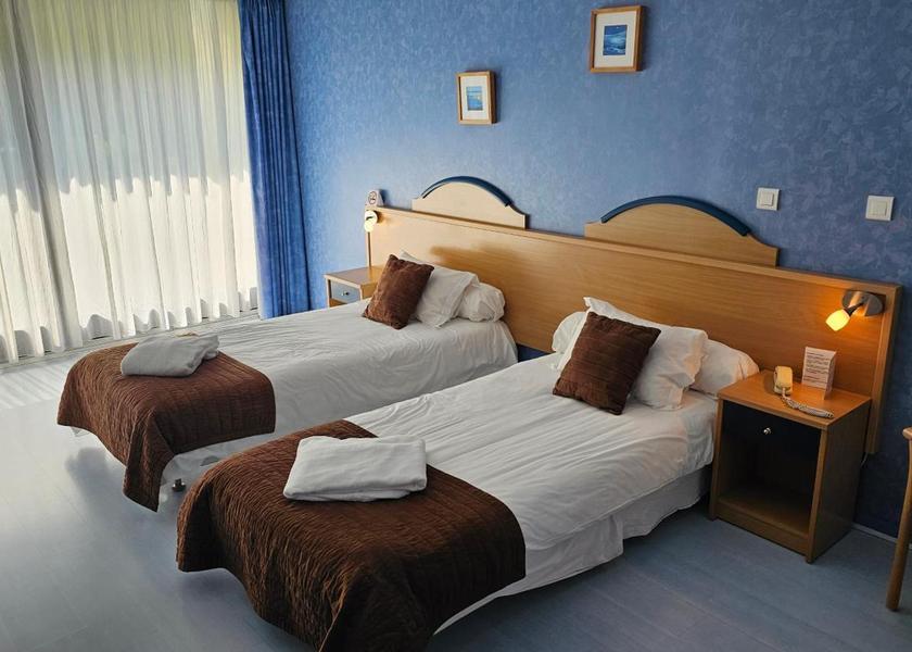 Auvergne-Rhône-Alpes Chaudes-Aigues Twin Room with Terrace