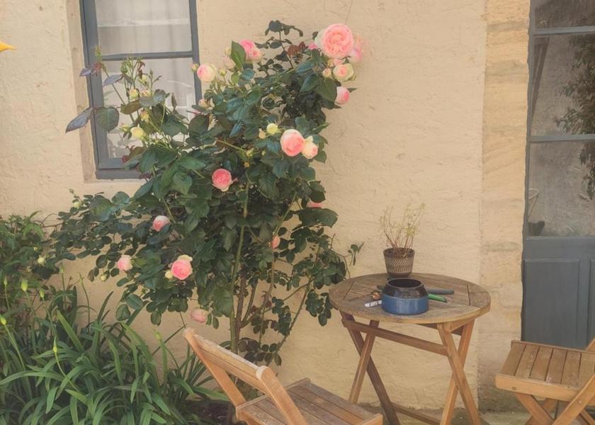 Normandy Grandcamp-Maisy Double Room with Private Bathroom