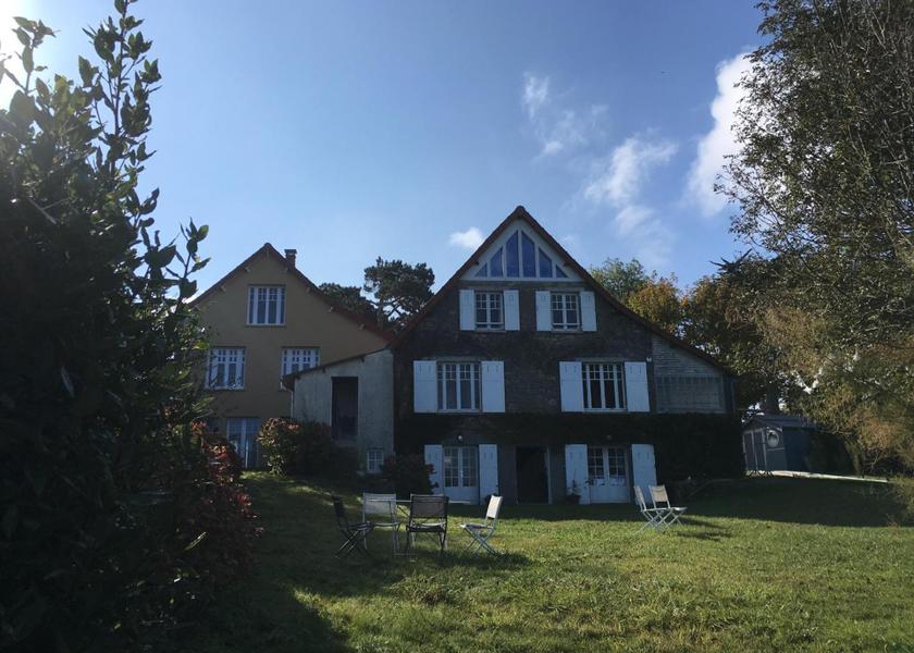 Normandy Grandcamp-Maisy garden