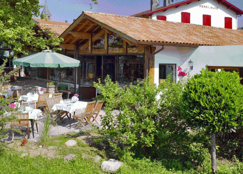 Nouvelle-Aquitaine Osses Hotel Exterior