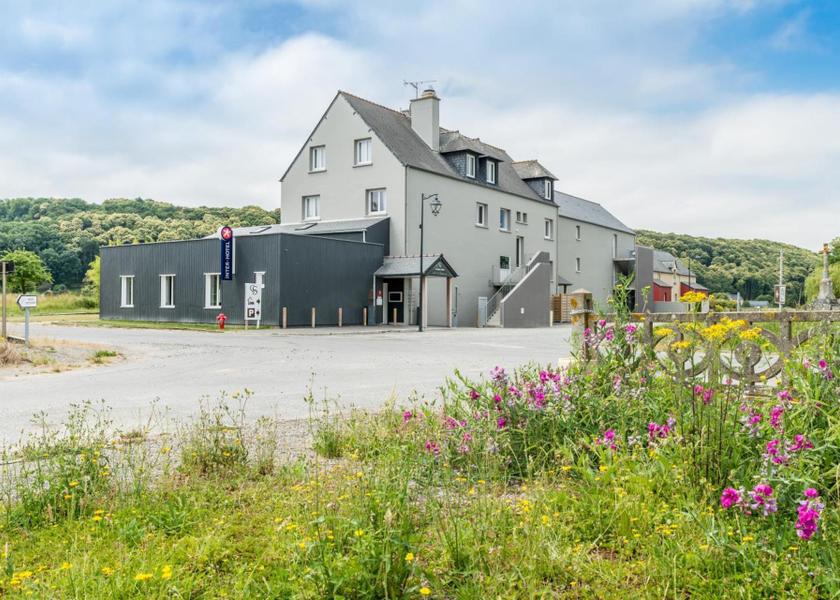 Brittany Roz-sur-Couesnon entrance